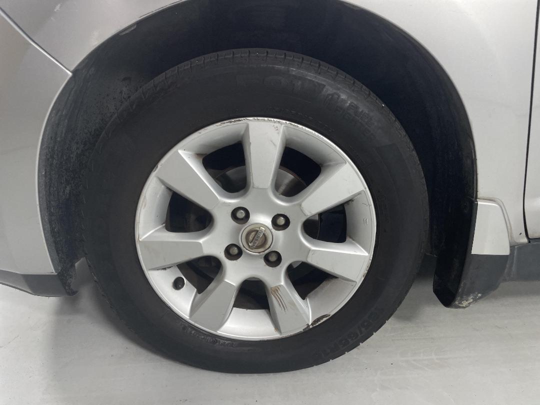 Photo '10' of Nissan Tiida Photo '10' of Nissan Tiida