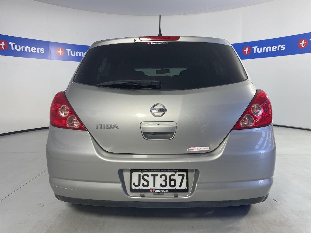 Photo '6' of Nissan Tiida Photo '6' of Nissan Tiida