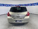 Thumbnail '6' of Nissan Tiida