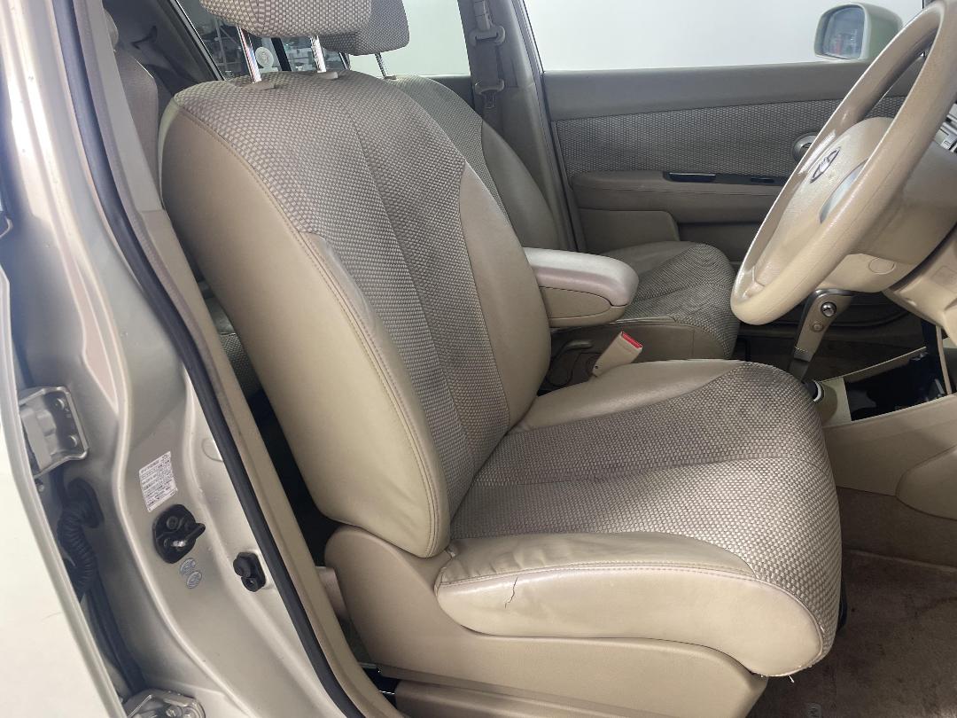 Photo '16' of Nissan Tiida