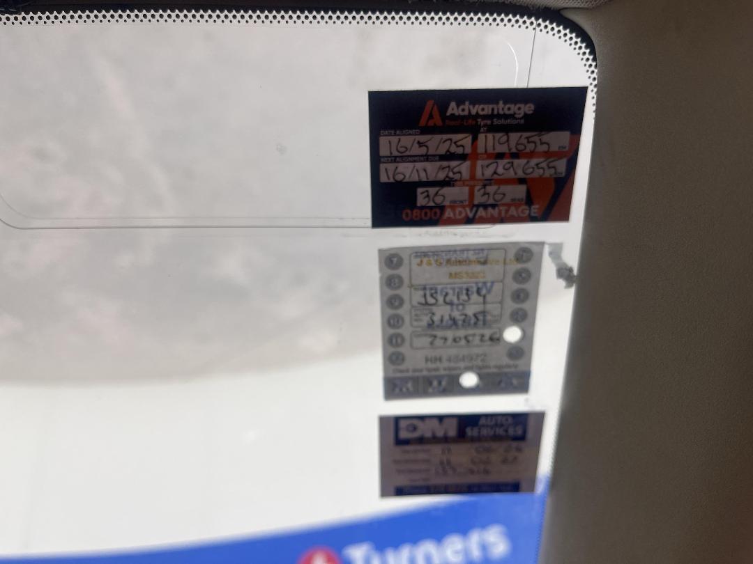 Photo '23' of Nissan Tiida