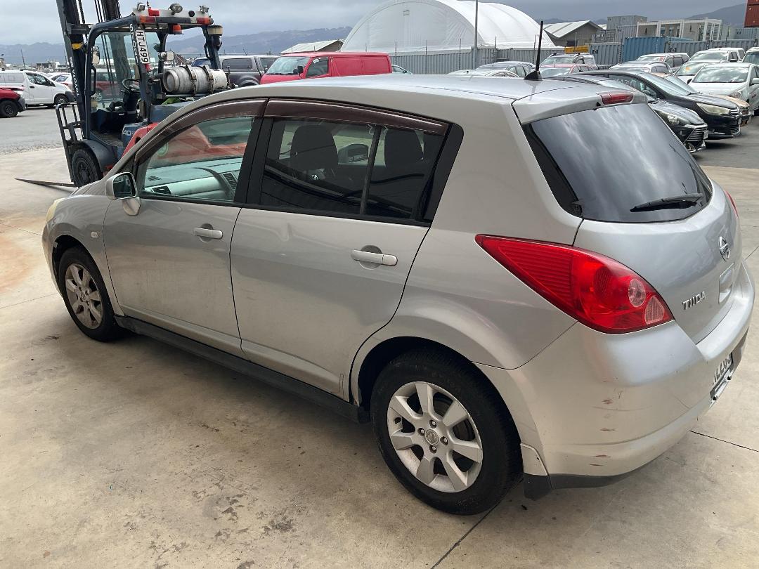 Photo '3' of Nissan Tiida Photo '3' of Nissan Tiida