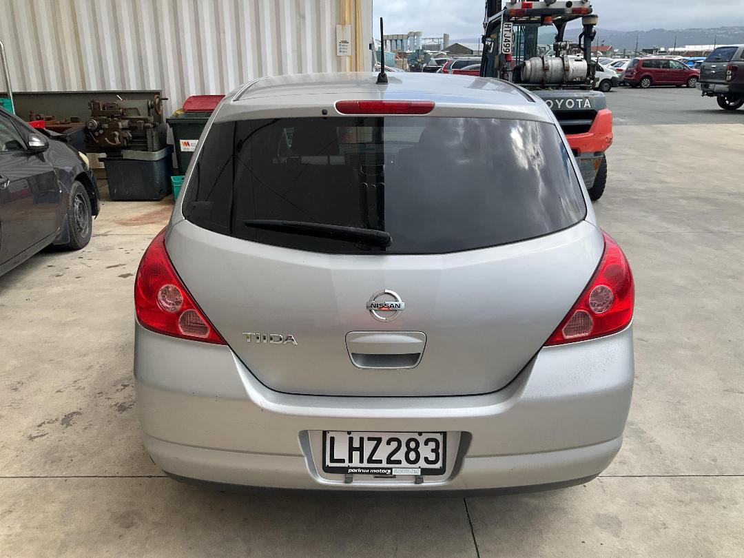 Photo '4' of Nissan Tiida Photo '4' of Nissan Tiida