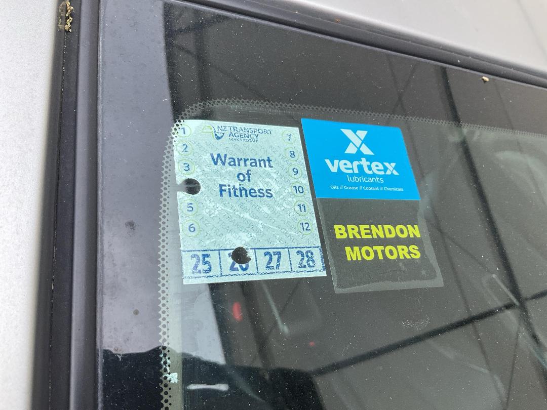 Photo '12' of Nissan Tiida Photo '12' of Nissan Tiida