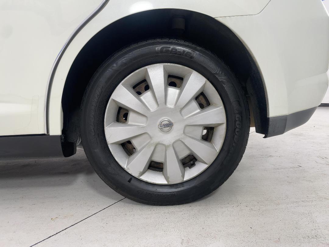 Photo '11' of Nissan Tiida