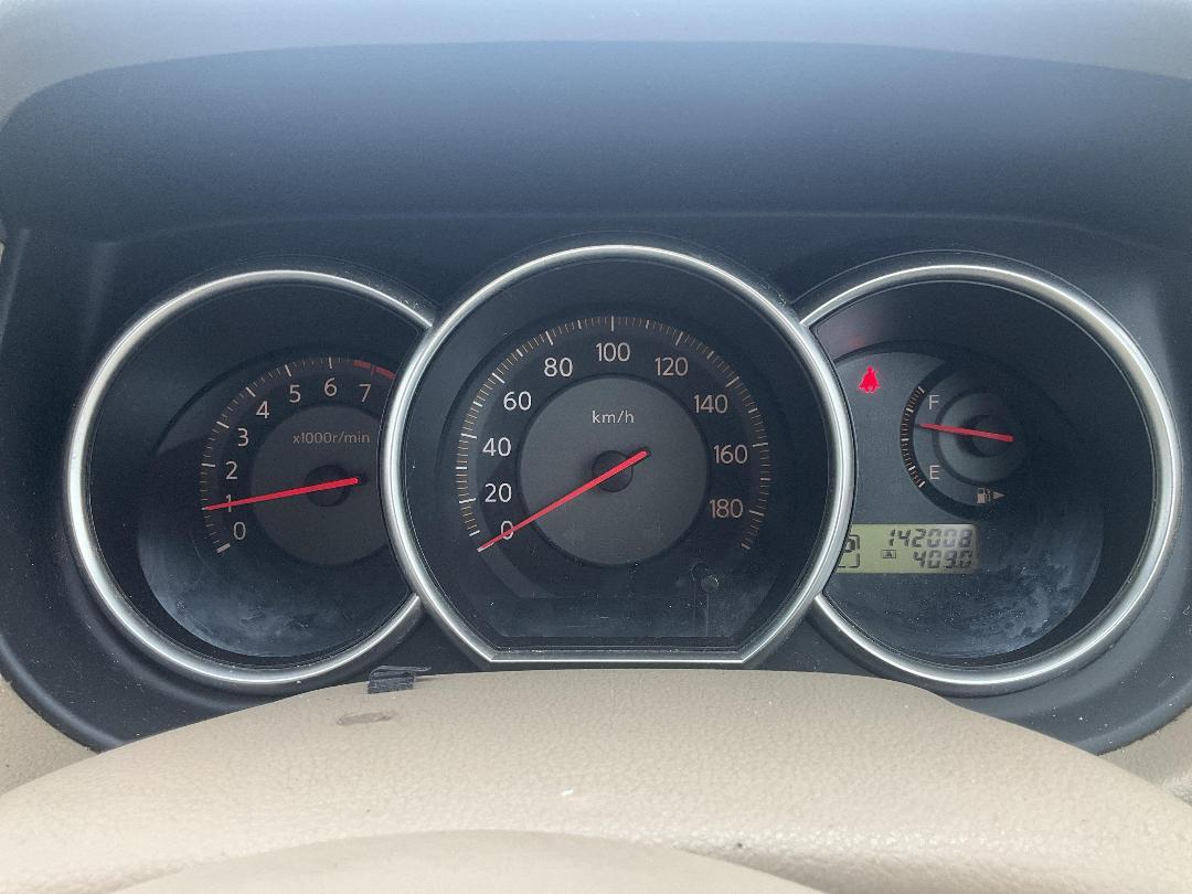 Photo '8' of Nissan Tiida