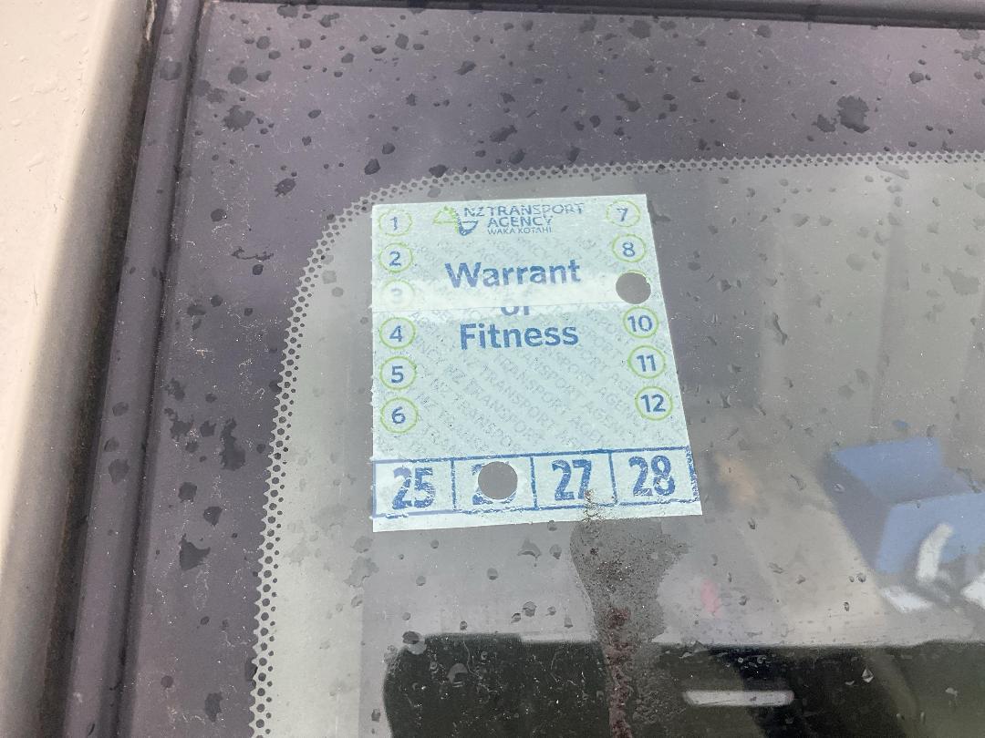 Photo '11' of Nissan Tiida