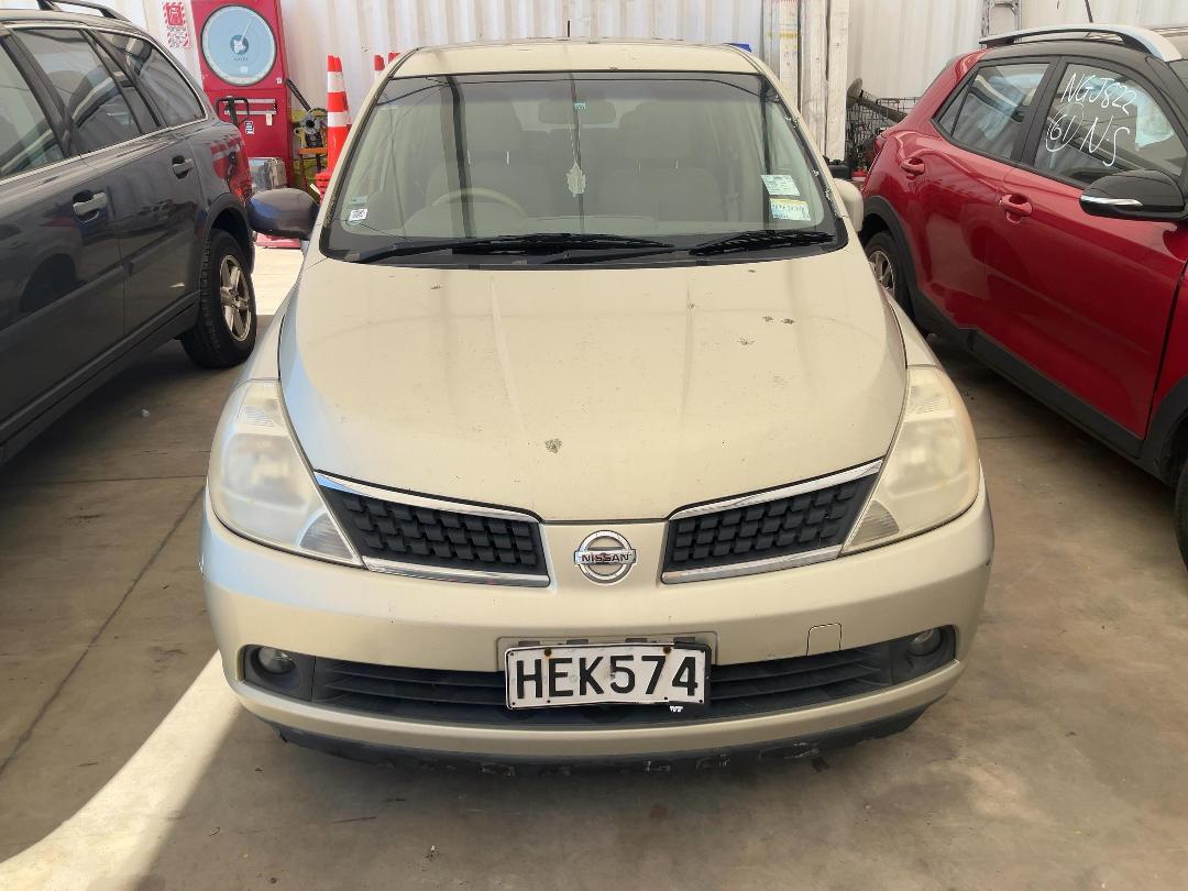 Photo '2' of Nissan Tiida