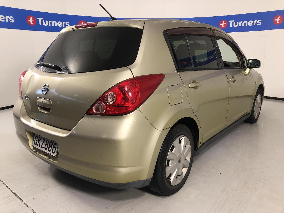 Photo '7' of Nissan Tiida Photo '7' of Nissan Tiida