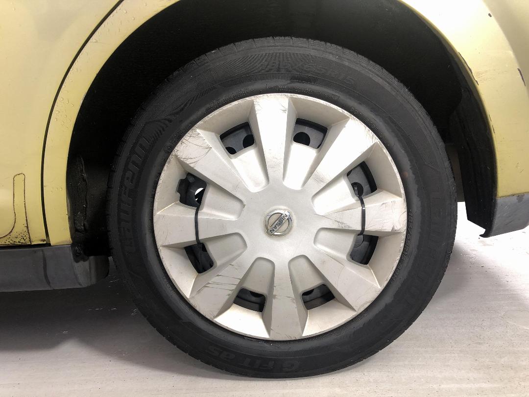 Photo '11' of Nissan Tiida Photo '11' of Nissan Tiida