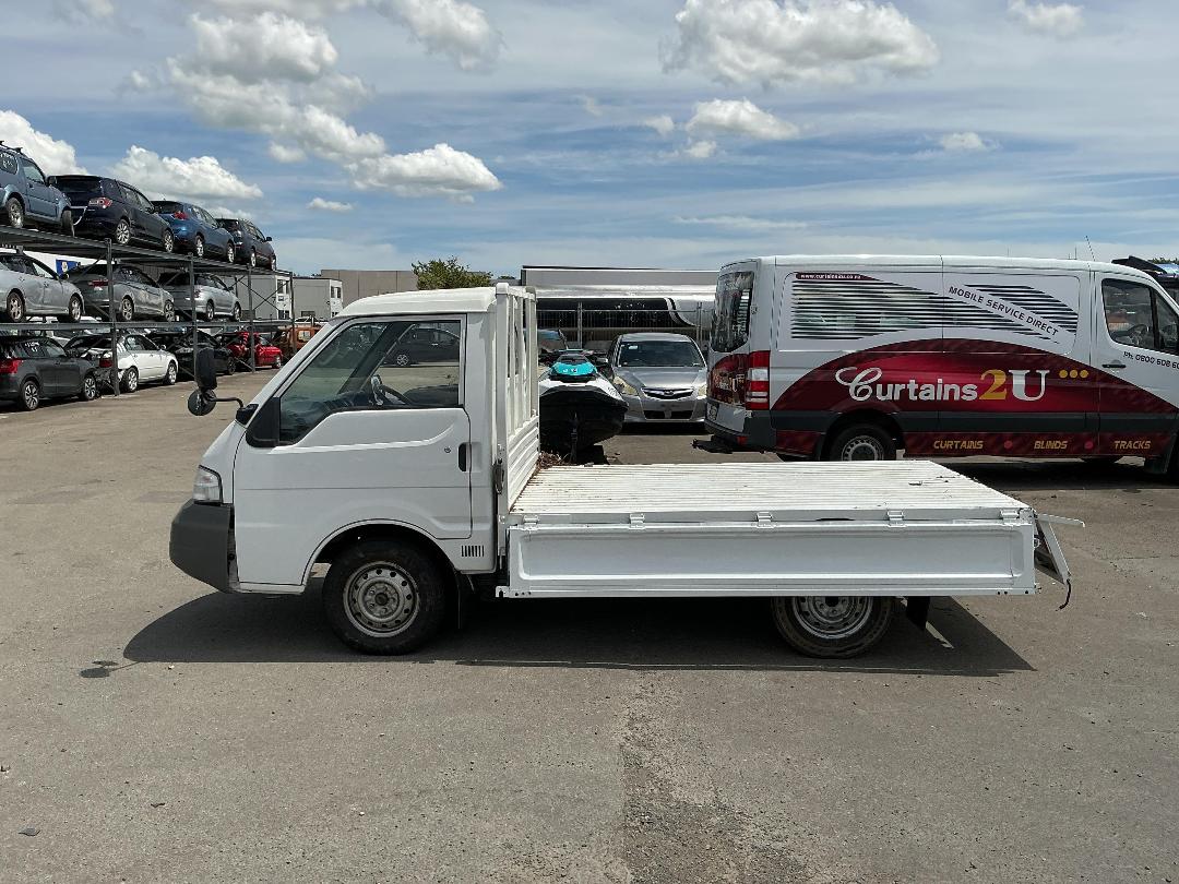 Photo '8' of Nissan Vanette