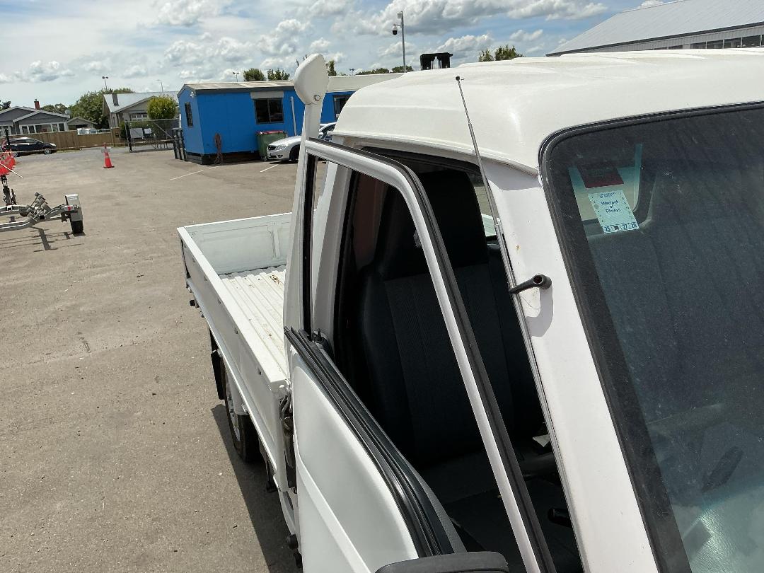 Photo '21' of Nissan Vanette