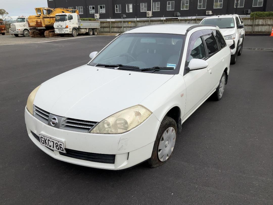 Photo '5' of Nissan Wingroad