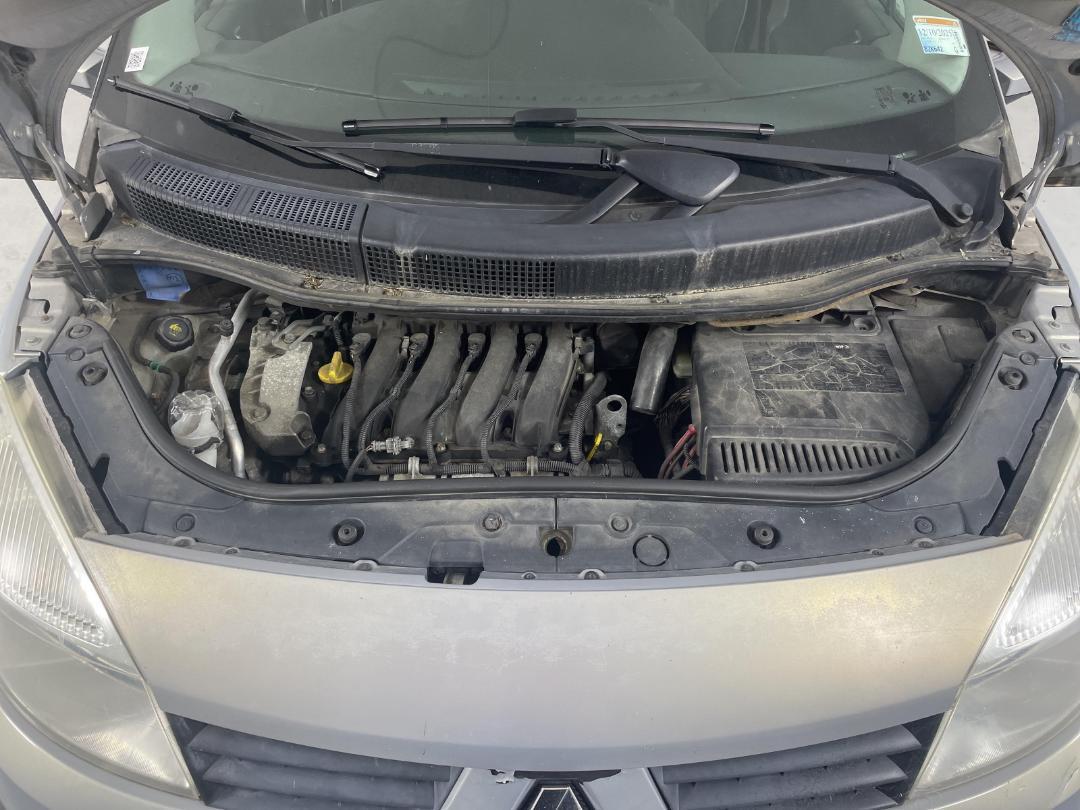 Photo '12' of Renault Scenic II Photo '12' of Renault Scenic II