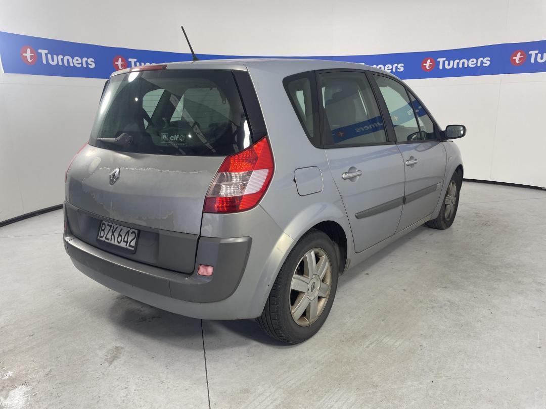 Photo '13' of Renault Scenic II Photo '13' of Renault Scenic II