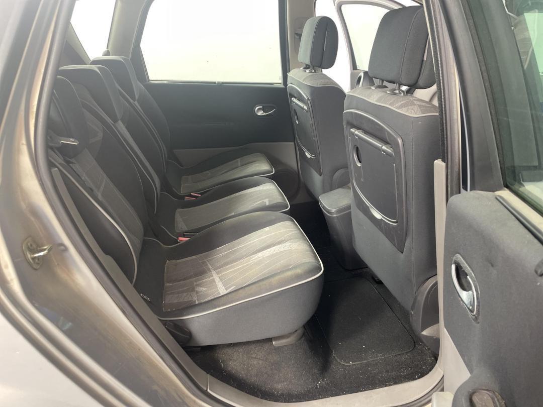 Photo '19' of Renault Scenic II Photo '19' of Renault Scenic II