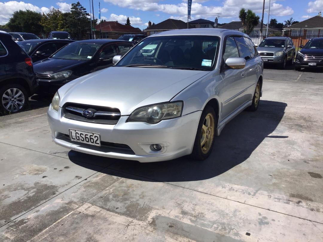 Photo '3' of Subaru Legacy Photo '3' of Subaru Legacy