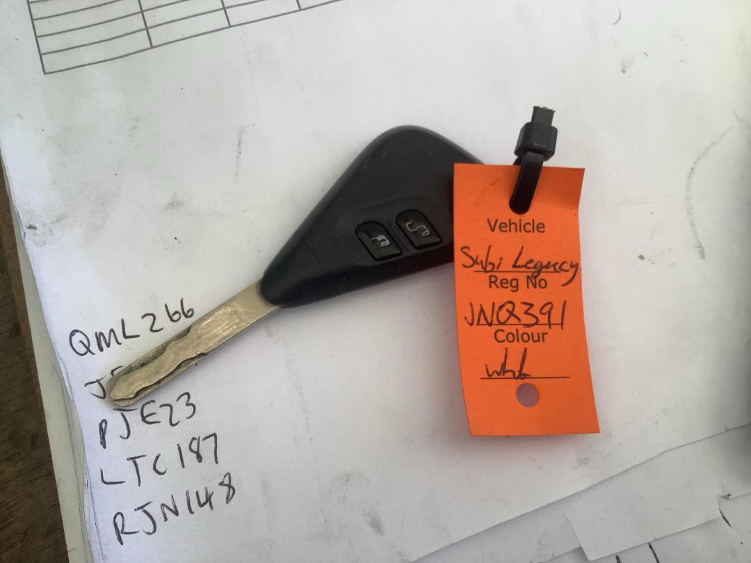 Photo '21' of Subaru Legacy Photo '21' of Subaru Legacy