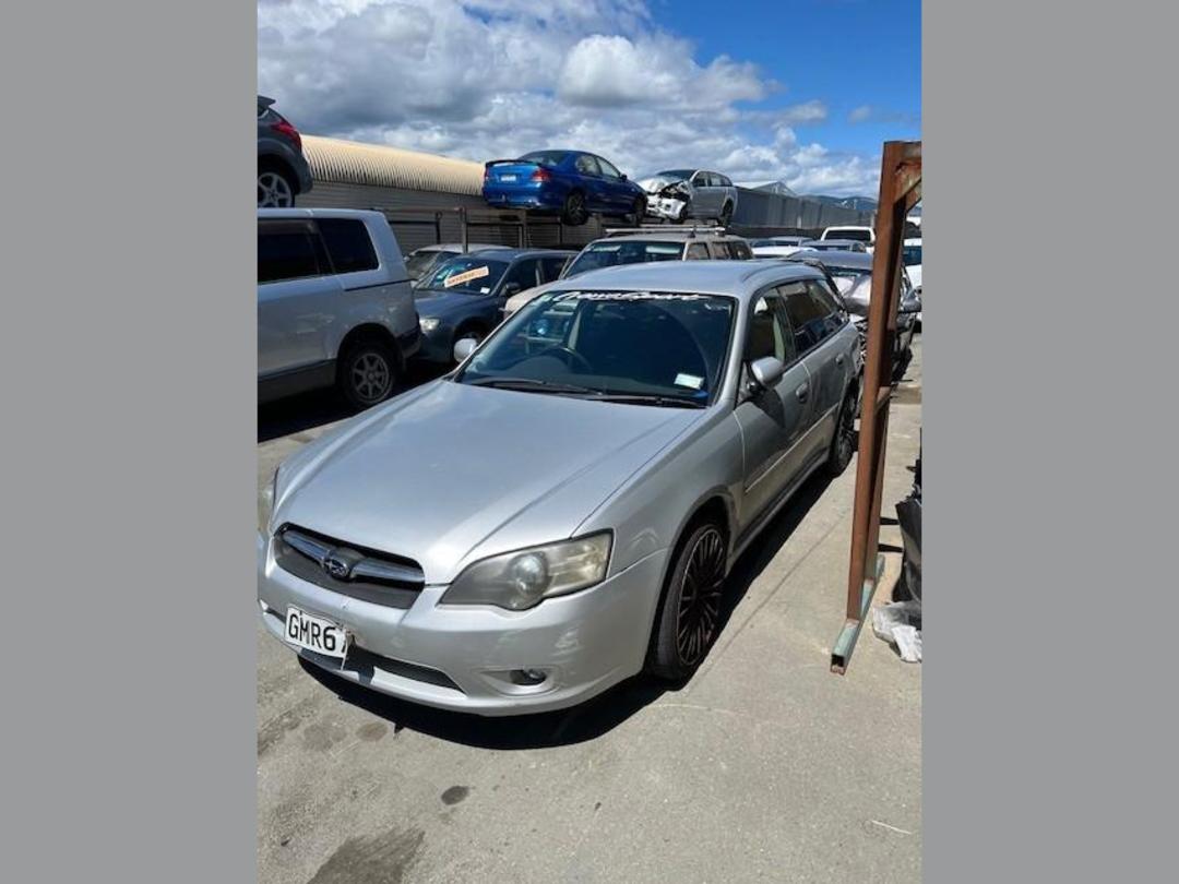 Photo '2' of Subaru Legacy Photo '2' of Subaru Legacy