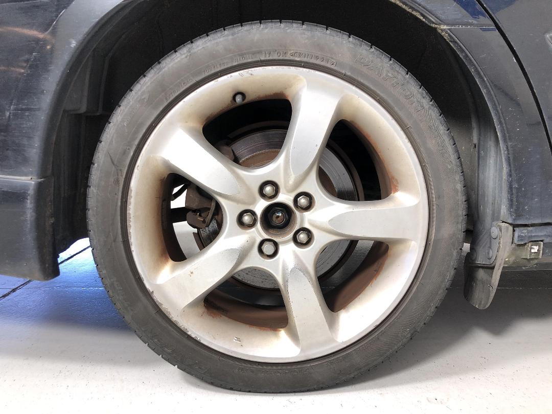 Photo '8' of Subaru Legacy