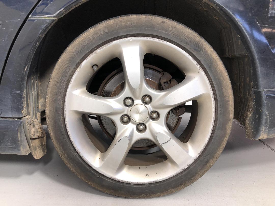 Photo '11' of Subaru Legacy