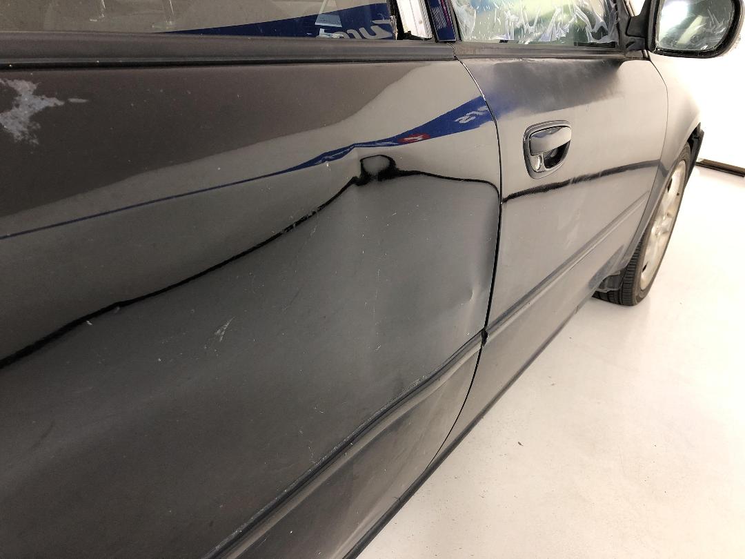 Photo '21' of Subaru Legacy