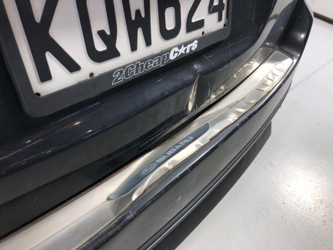 Photo '25' of Subaru Legacy