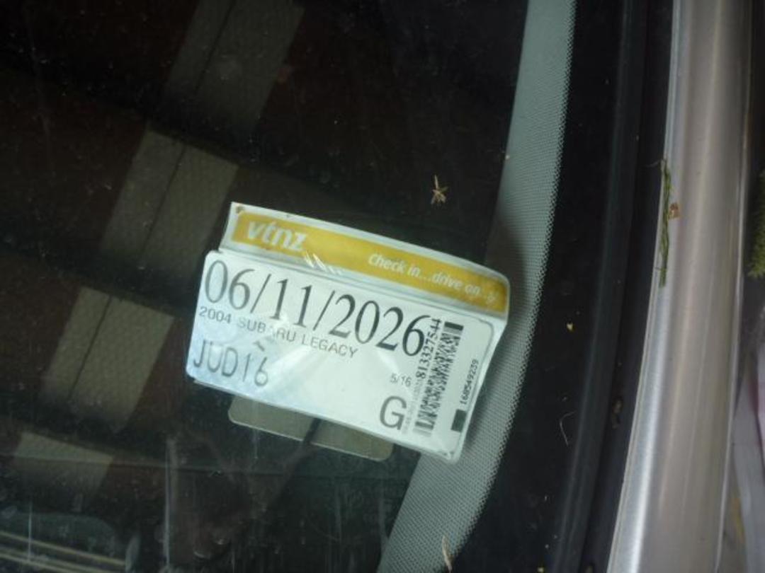 Photo '2' of Subaru Legacy Photo '2' of Subaru Legacy