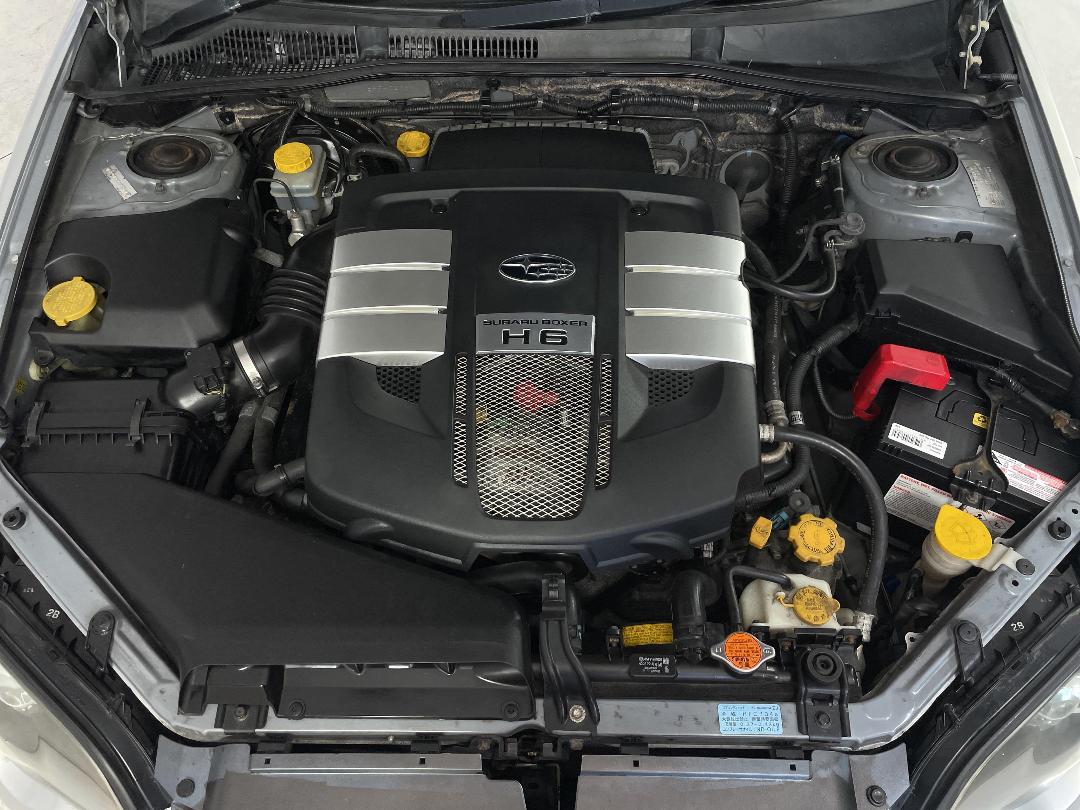 Photo '13' of Subaru Legacy