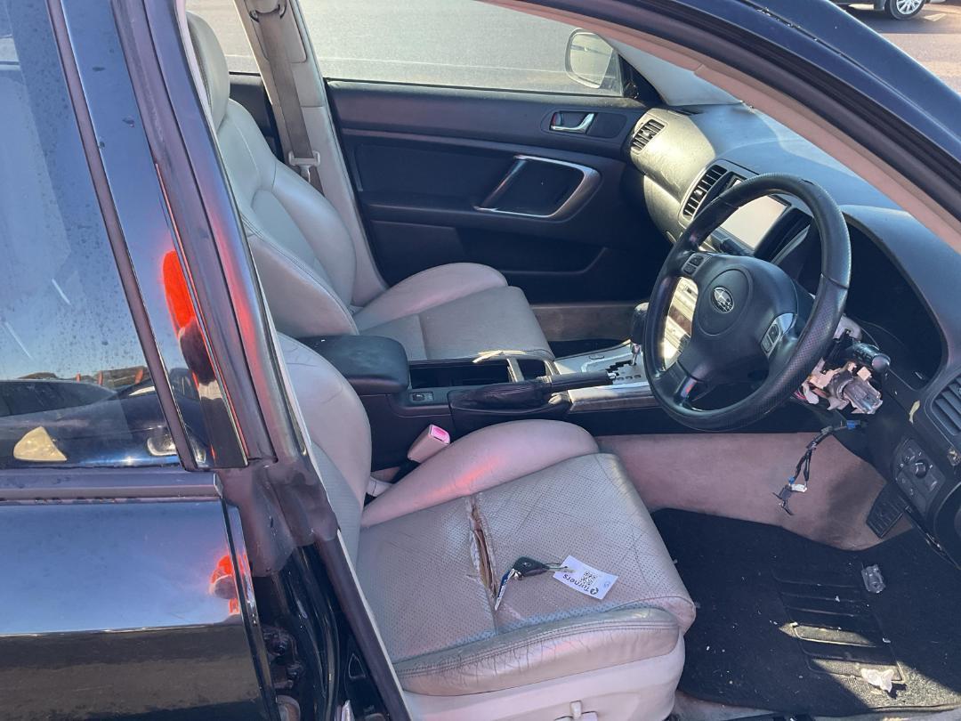 Photo '9' of Subaru Legacy Photo '9' of Subaru Legacy