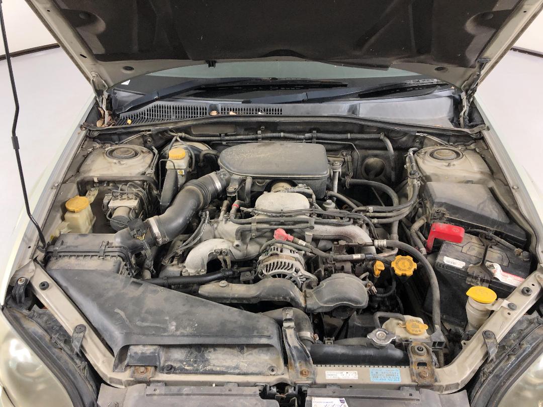 Photo '13' of Subaru Legacy