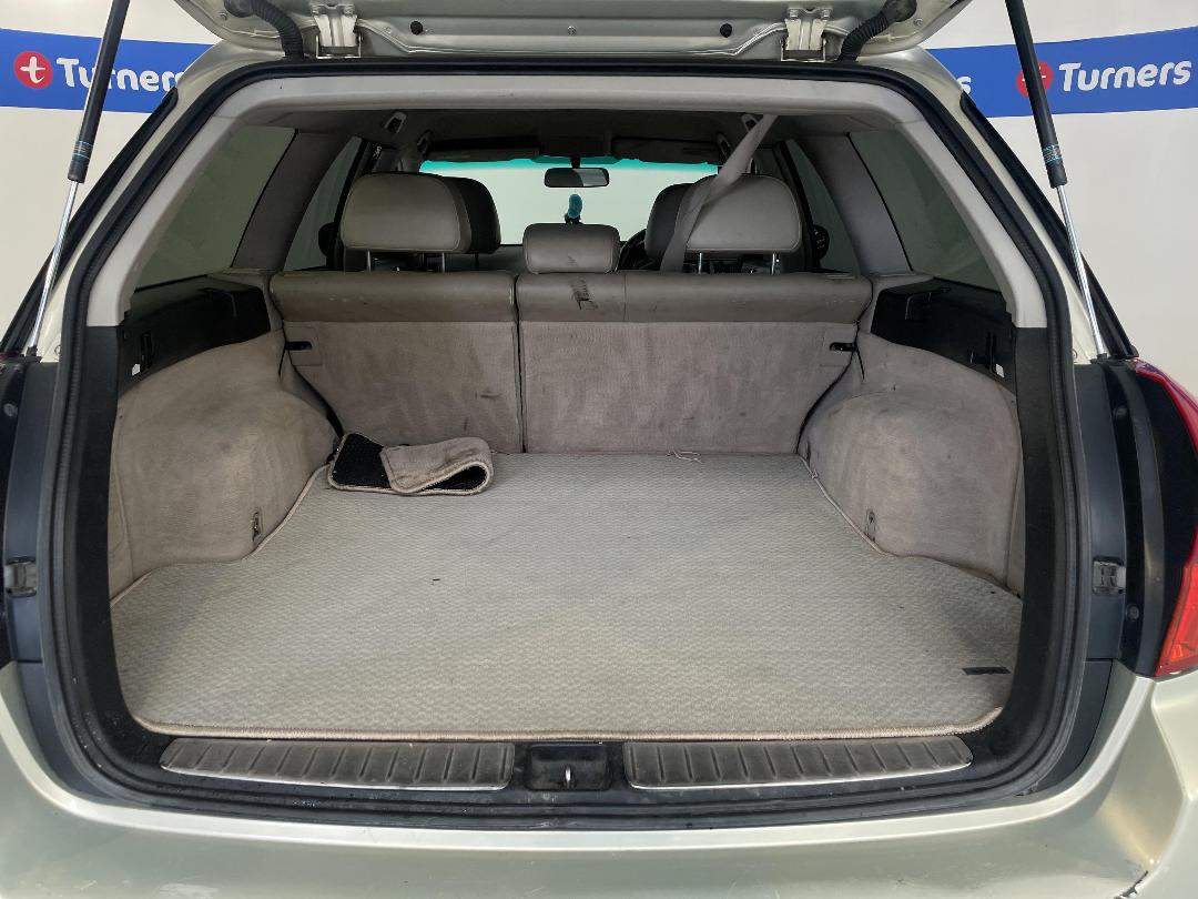 Photo '14' of Subaru Legacy