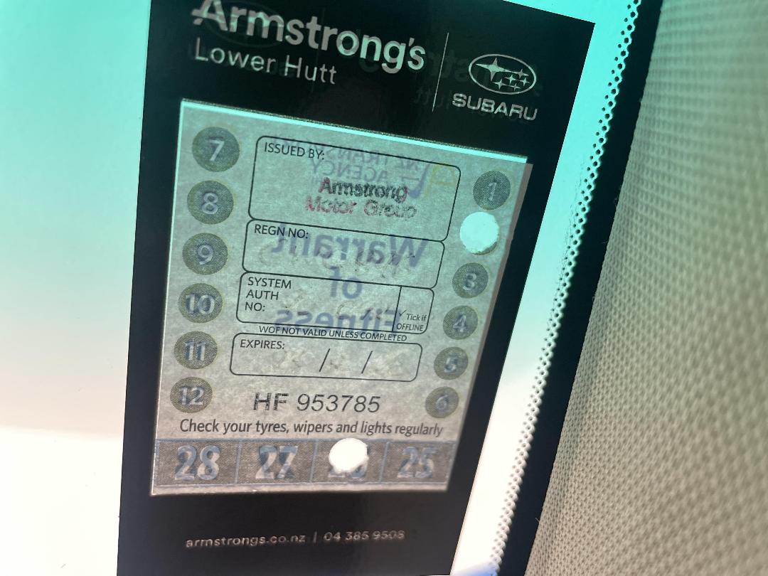 Photo '29' of Subaru Legacy