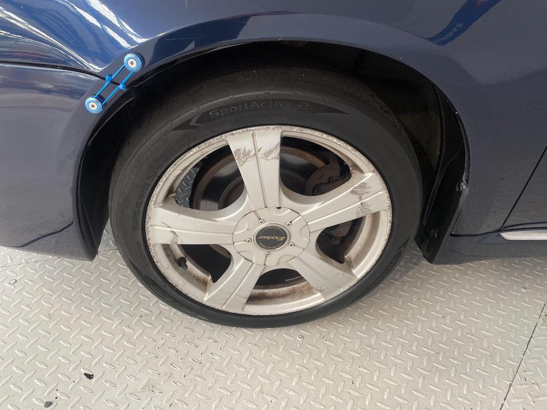 Photo '10' of Subaru Legacy