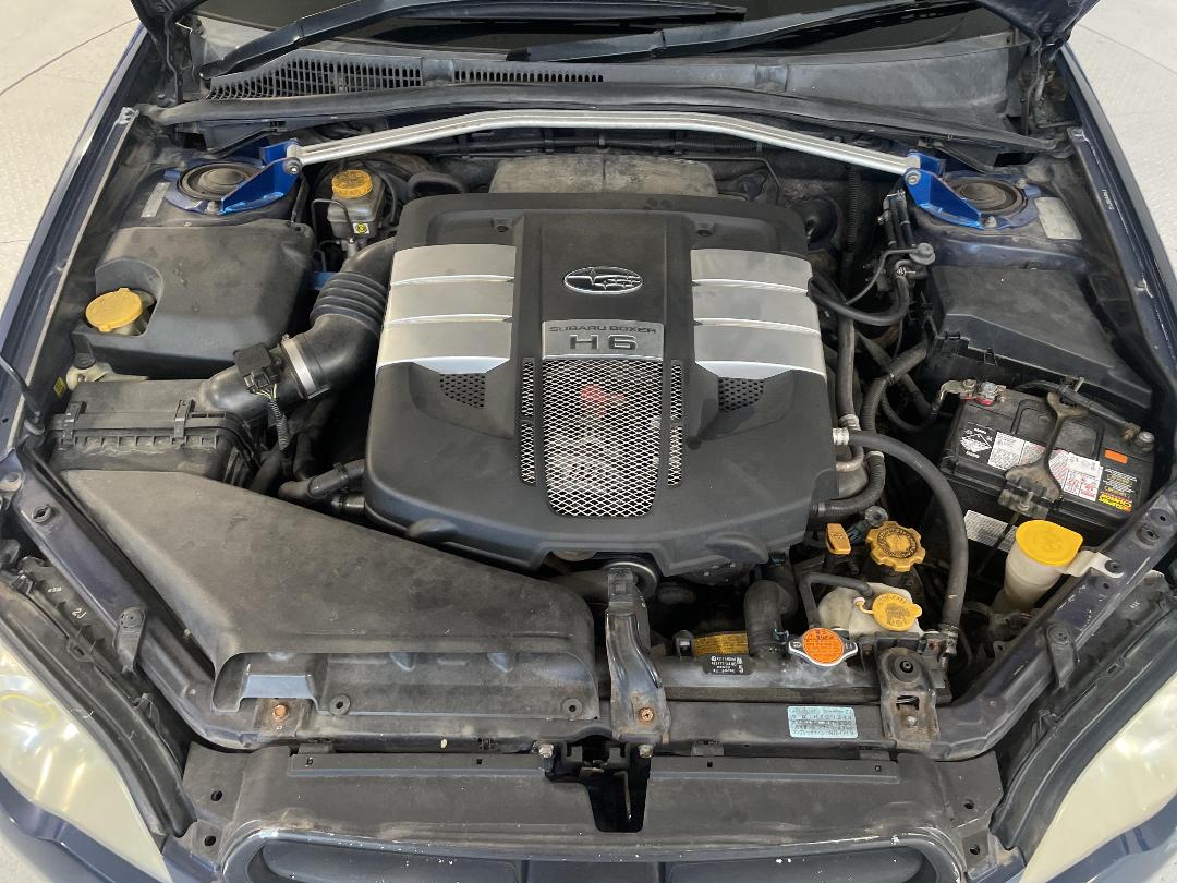 Photo '13' of Subaru Legacy