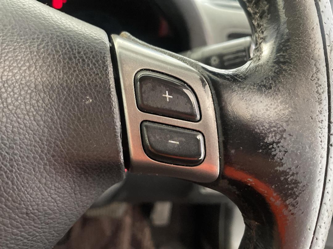 Photo '26' of Subaru Legacy