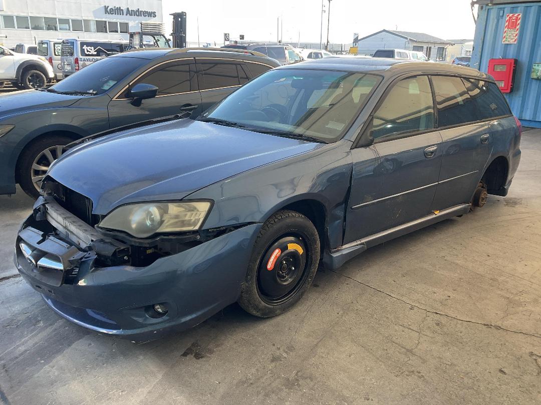 Photo '8' of Subaru Legacy