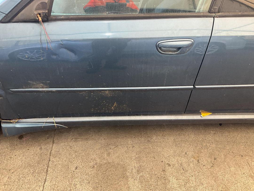 Photo '10' of Subaru Legacy