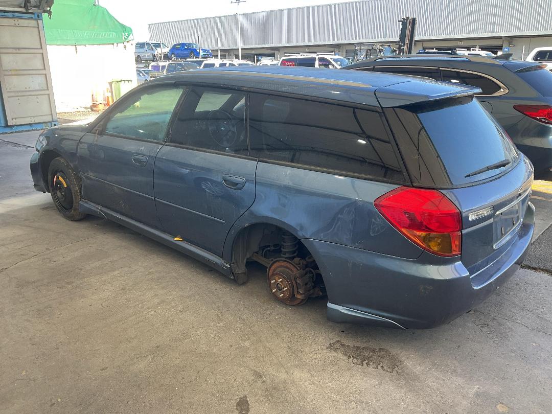 Photo '14' of Subaru Legacy