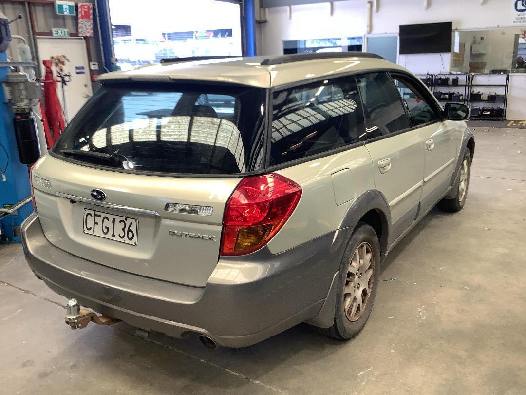 Photo '5' of Subaru Outback I Photo '5' of Subaru Outback I