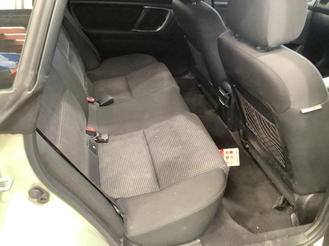 Photo '6' of Subaru Outback I Photo '6' of Subaru Outback I