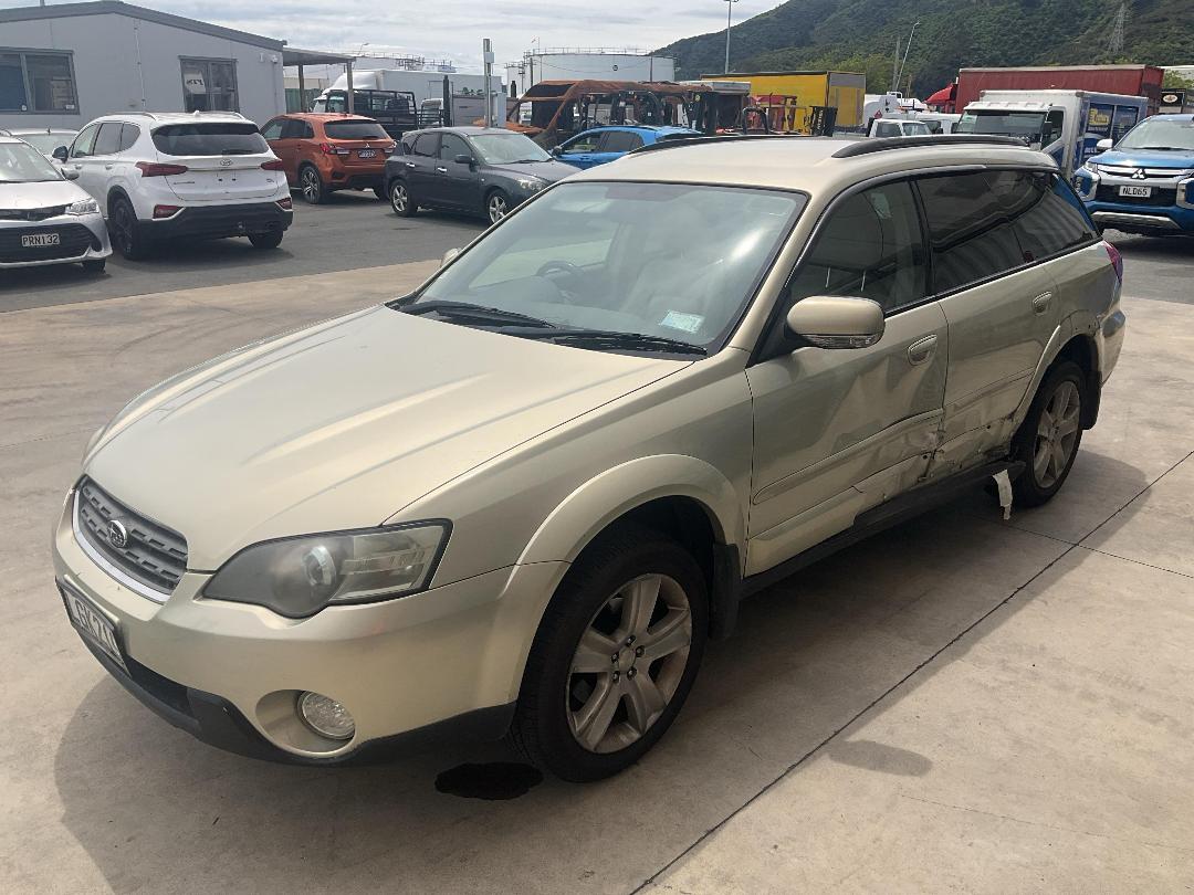 Photo '3' of Subaru Outback Photo '3' of Subaru Outback