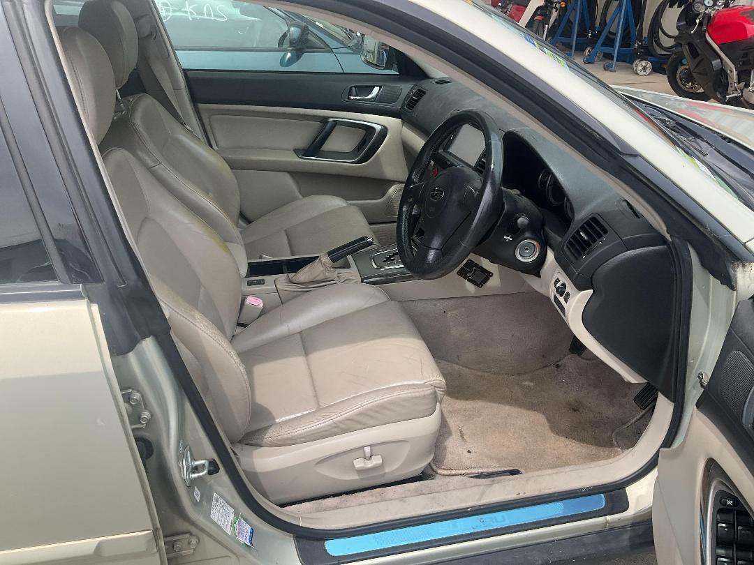 Photo '9' of Subaru Outback Photo '9' of Subaru Outback