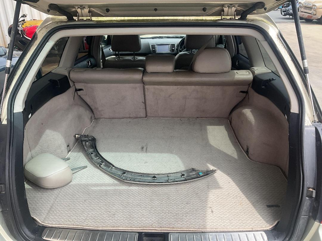 Photo '11' of Subaru Outback Photo '11' of Subaru Outback