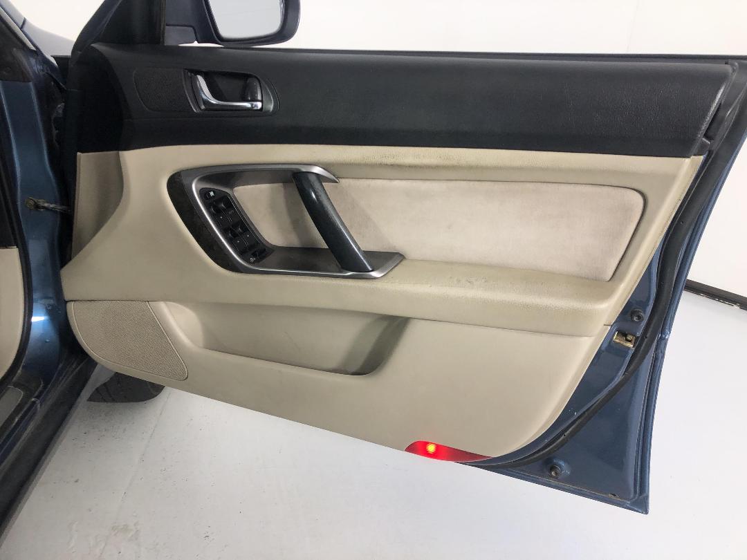 Photo '15' of Subaru Outback Photo '15' of Subaru Outback