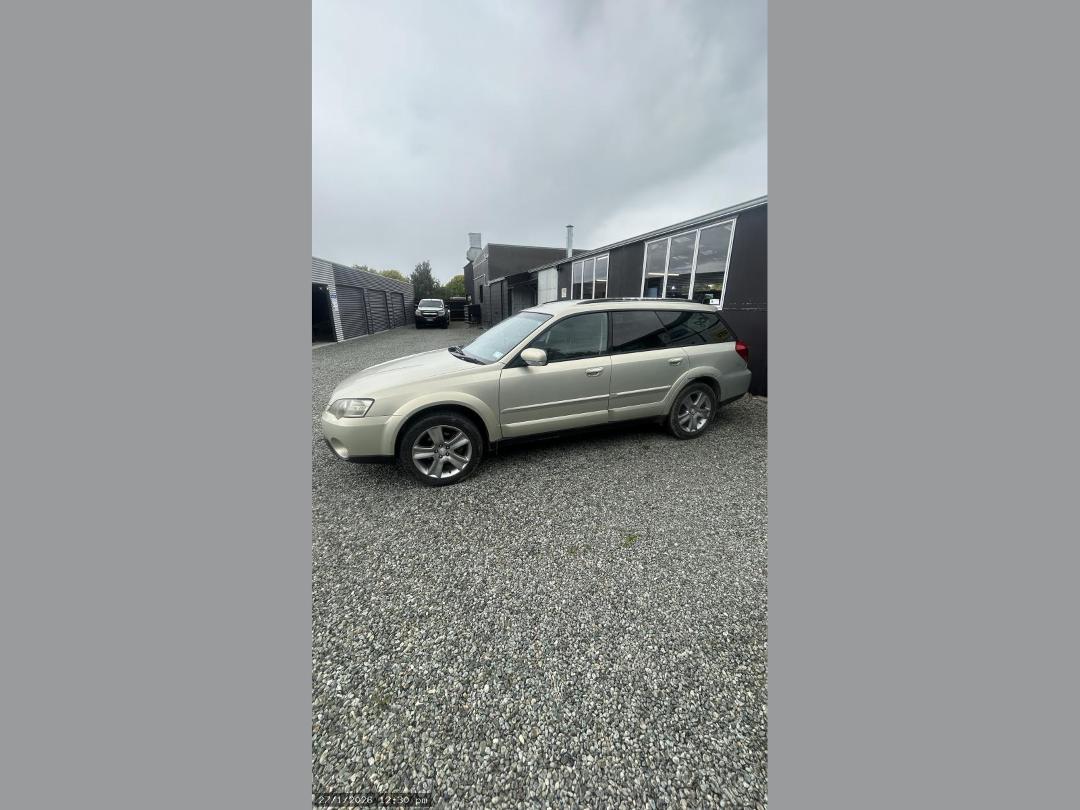 Photo '2' of Subaru Outback