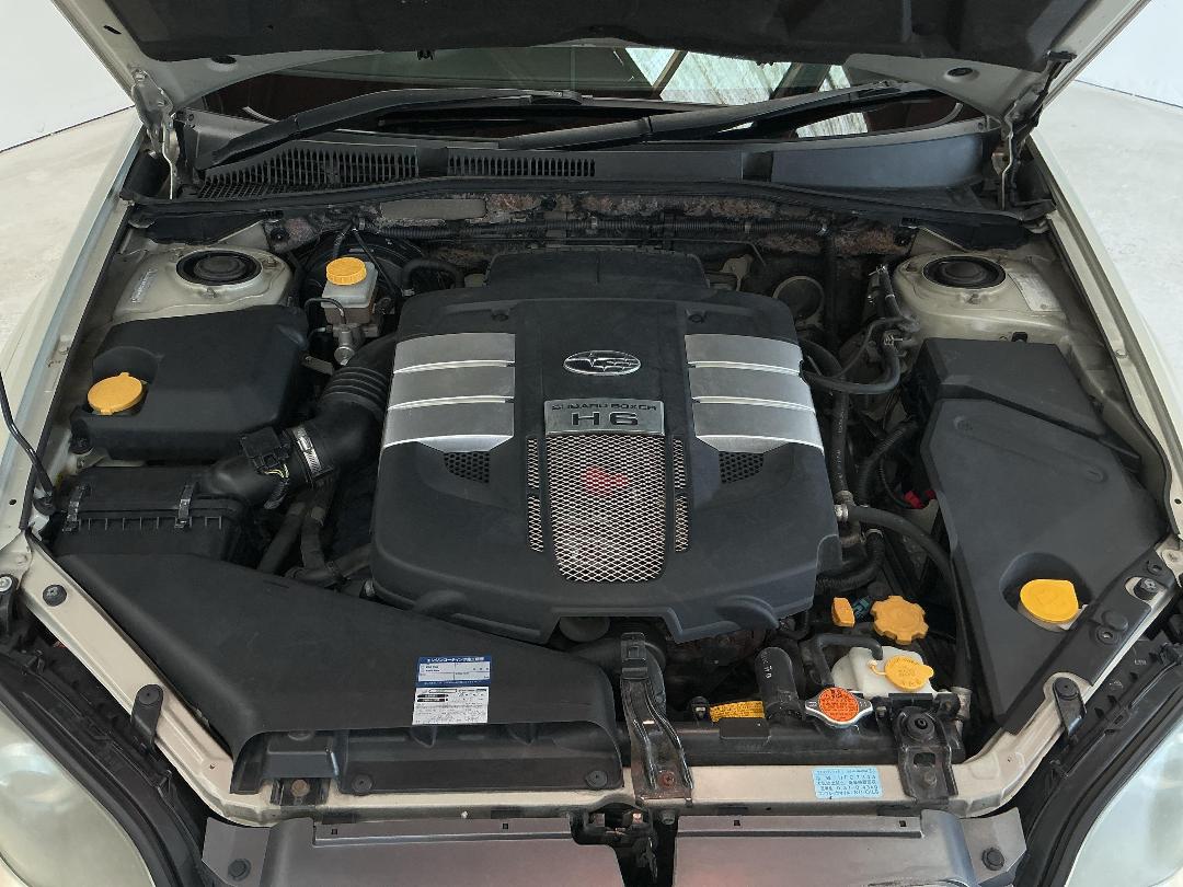 Photo '13' of Subaru Outback