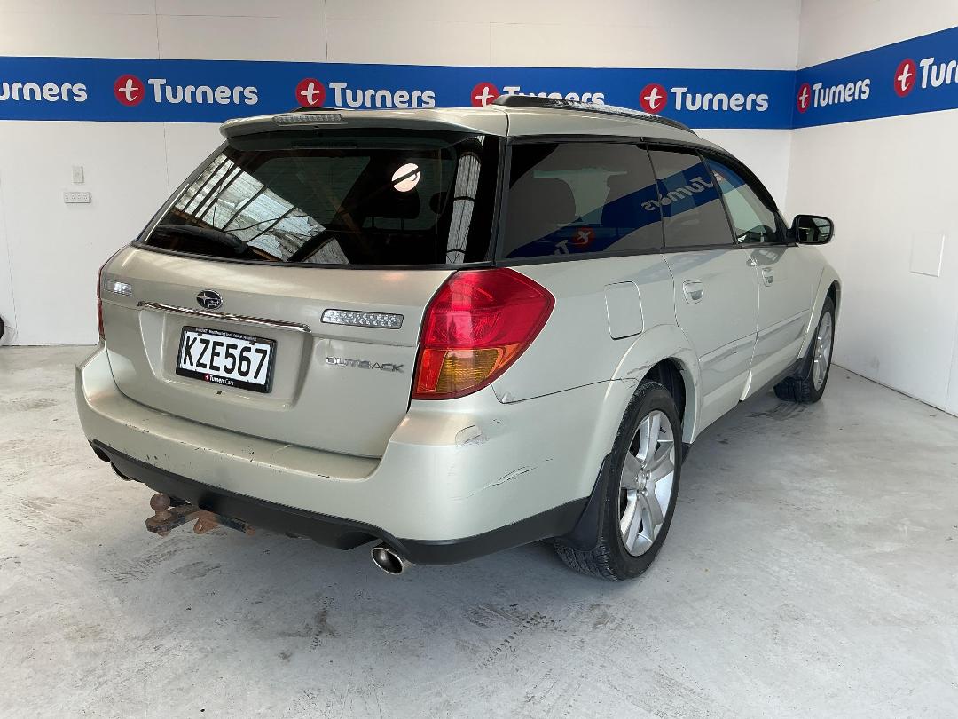 Photo '7' of Subaru Outback