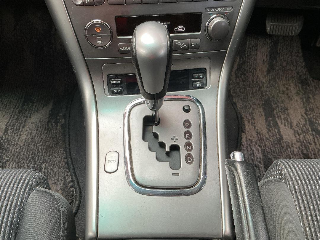 Photo '23' of Subaru Outback