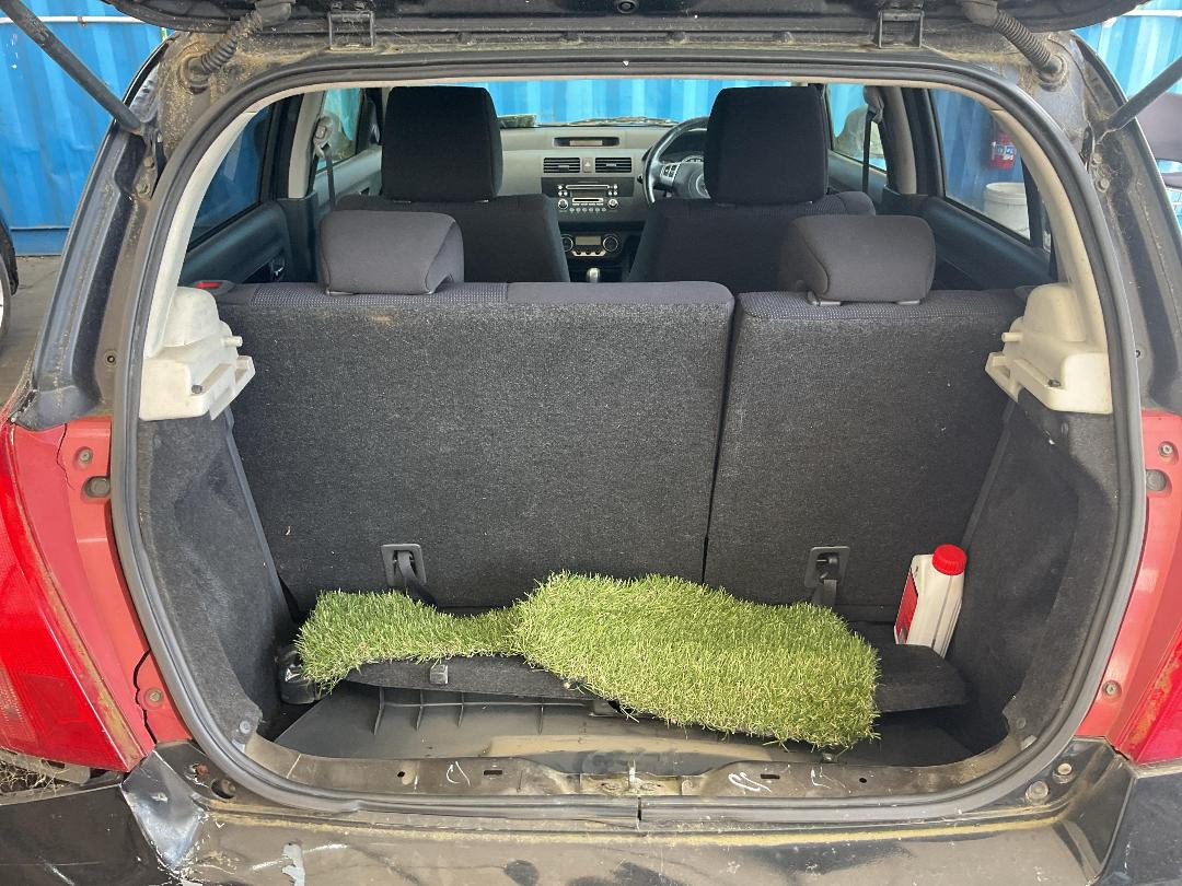 Photo '7' of Suzuki Swift